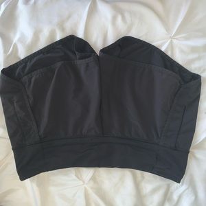 Black Lululemon run times short!! Size 8